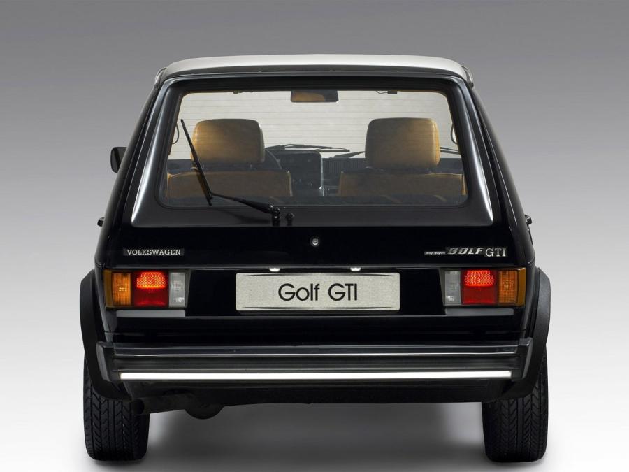  Volkswagen Golf GTi 5-Door 1976 года  (фото 2 из 6)